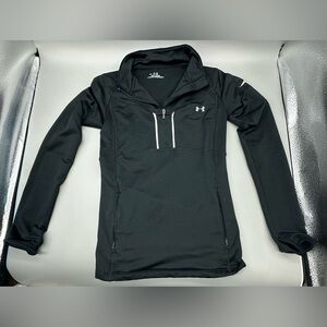 Under Armour Athletic Pull Over Woman’s Shirt sz xsmall